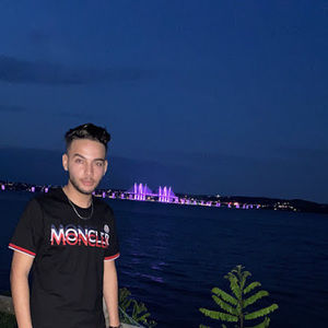 Meet your Posher, Aymen